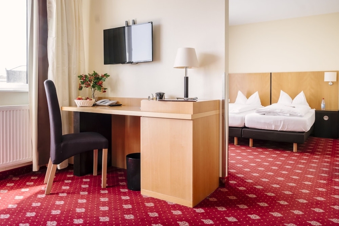 Imagen de la habitación del Hotel Am Jungfernstieg. Foto 2