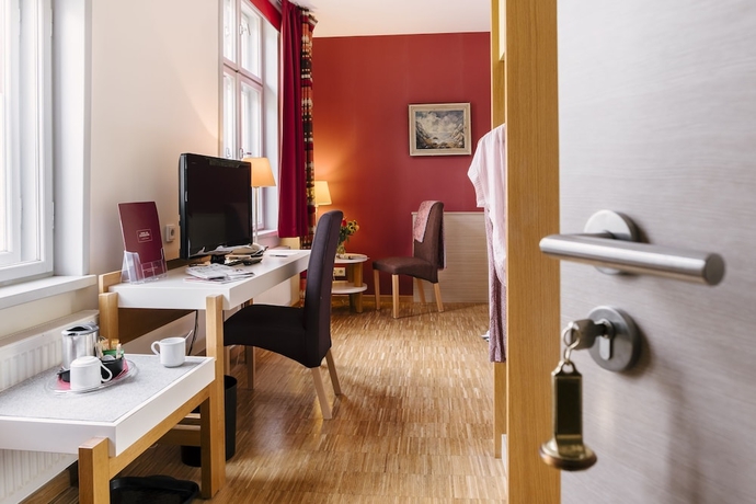 Imagen de la habitación del Hotel Am Jungfernstieg. Foto 5