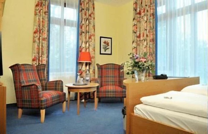 Imagen de la habitación del Hotel Am Kurpark Bad Salzelmen. Foto 17