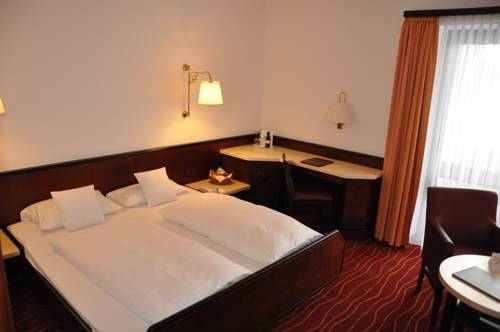 Imagen de la habitación del Hotel Am Kurpark. Foto 10