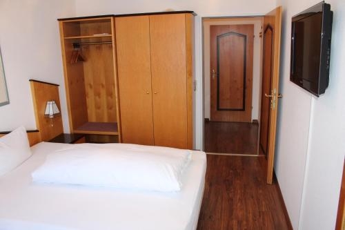 Imagen de la habitación del Hotel Am Kurpark, Villingen-Schwenningen. Foto 8