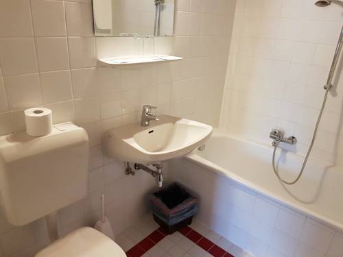 Imagen de la habitación del Hotel Am Limes. Foto 13