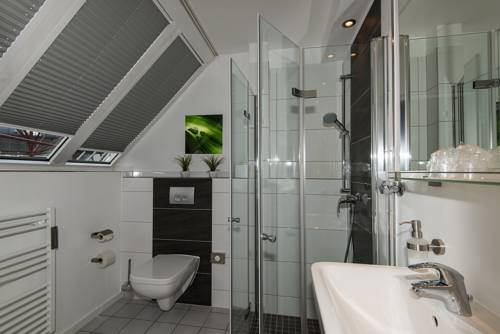 Imagen de la habitación del Hotel Am Nikolaiort. Foto 4