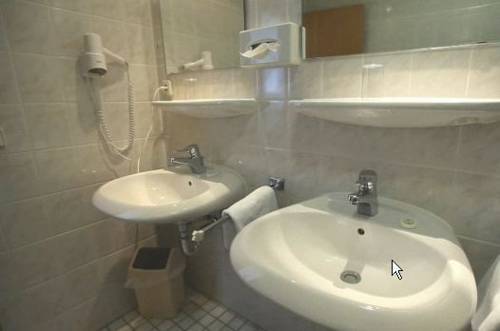 Imagen de la habitación del Hotel Am Quellberg. Foto 13