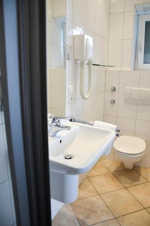 Imagen de la habitación del Hotel Am R&ouml;merwall. Foto 6