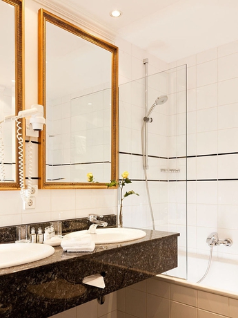 Imagen de la habitación del Hotel Am Schlossgarten. Foto 10