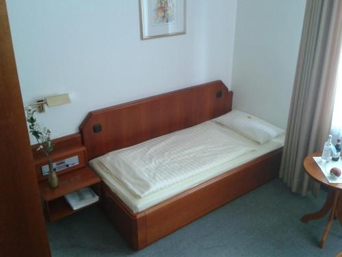 Imagen de la habitación del Hotel Am Stadtpark, Buxtehude. Foto 8
