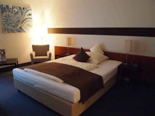 Imagen de la habitación del Hotel Am Stadtpark, Wilhelmshaven. Foto 6