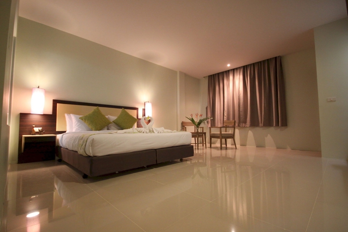 Imagen de la habitación del Hotel Am Surin Place. Foto 4