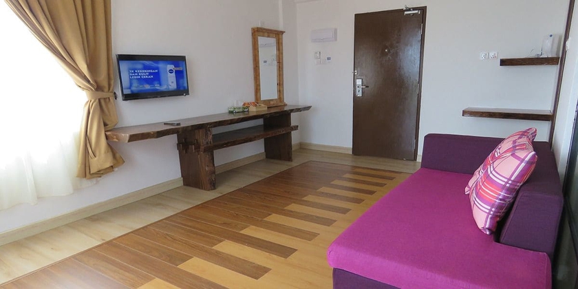 Imagen de los interiores del Hotel Am Transit Inn. Foto 16