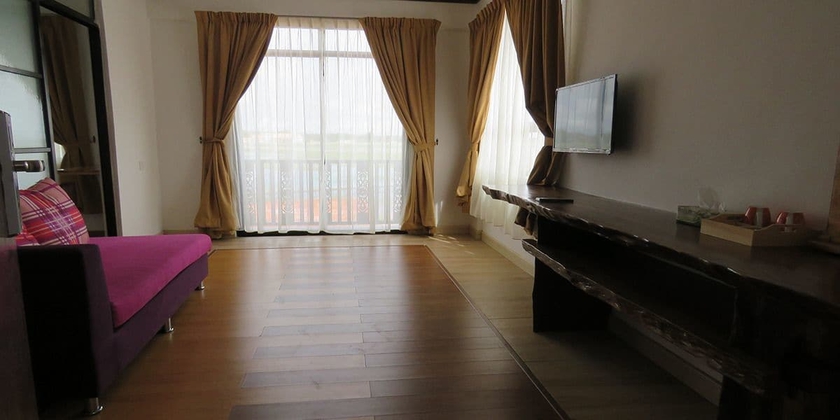 Imagen de los interiores del Hotel Am Transit Inn. Foto 17