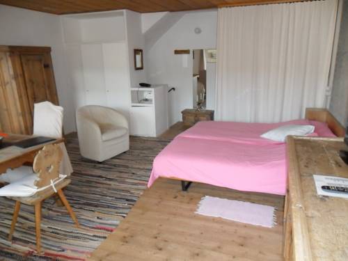 Imagen de la habitación del Hotel Am Waldrand. Foto 11