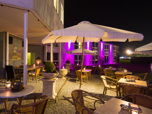 Imagen de los exteriores del Hotel Am Wall Soest. Foto 7