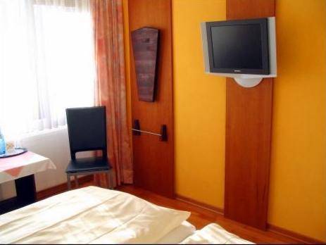 Imagen de la habitación del Hotel Am Wasserturm. Foto 5