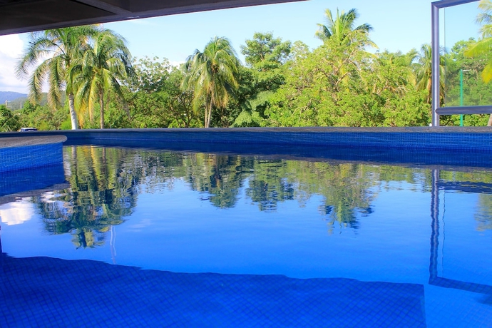 Imagen de la piscina del Hotel Am and Plaza. Foto 19
