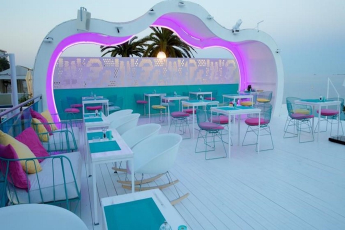 Imagen general del Hotel Ama Ibiza Suites - Adults Only. Foto 12