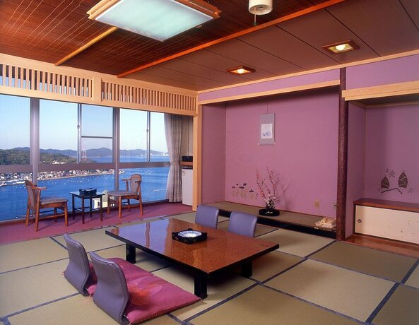 Imagen de la habitación del Hotel Ama No Shima. Foto 25