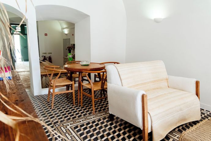 Imagen de los interiores del Hotel Amada Moura. Foto 20