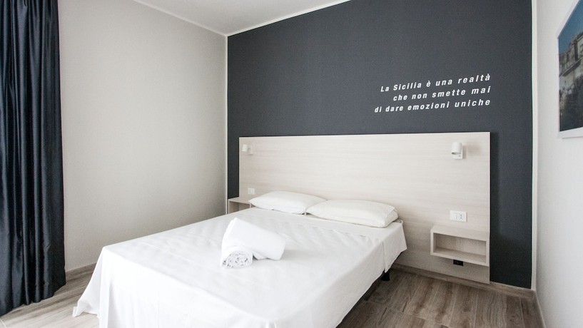 Imagen de la habitación del Hotel Amada Siracusa. Foto 7