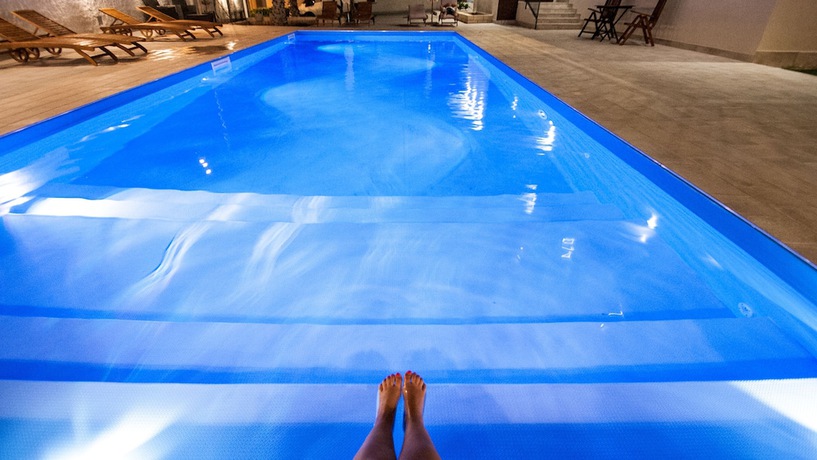 Imagen de la piscina del Hotel Amada Siracusa. Foto 16