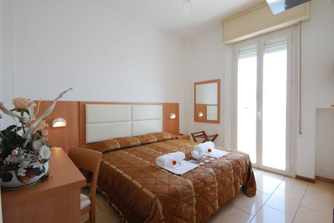Imagen general del Hotel Amadei Figaro and Apartments. Foto 1