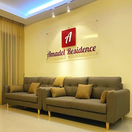 Imagen de la habitación del Hotel Amadel Residence. Foto 18