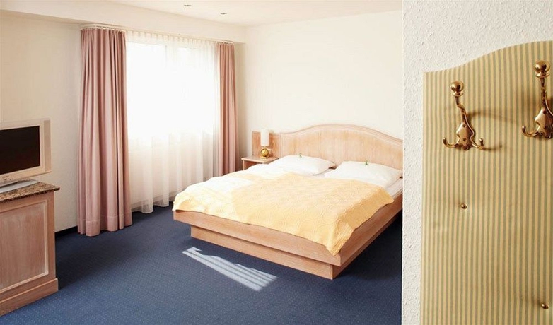 Imagen de la habitación del Hotel Amadeo Schaffenrath. Foto 2