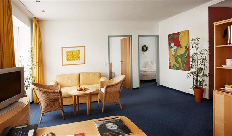 Imagen de los interiores del Hotel Amadeo Schaffenrath. Foto 6