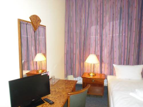 Imagen de la habitación del Hotel Amadeus Central. Foto 3