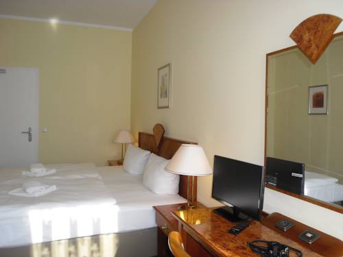 Imagen de la habitación del Hotel Amadeus Central. Foto 6