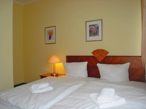 Imagen de la habitación del Hotel Amadeus Central. Foto 8