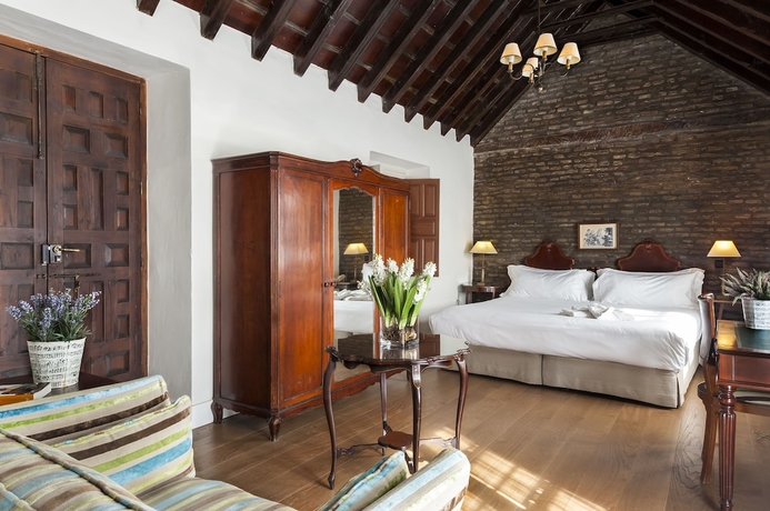 Imagen de la habitación del Hotel Amadeus Sevilla. Foto 5