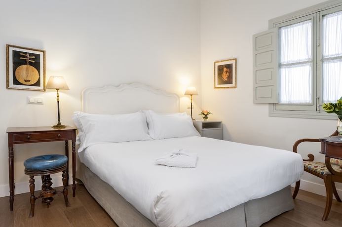 Imagen de la habitación del Hotel Amadeus Sevilla. Foto 14