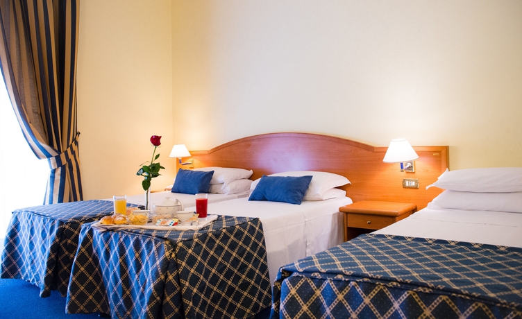 Imagen de la habitación del Hotel Amadeus, Termini. Foto 13