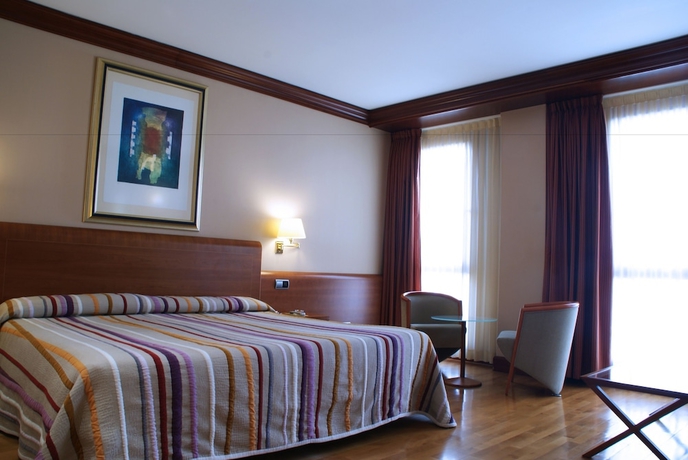 Imagen de la habitación del Hotel Amadeus, Valladolid. Foto 7
