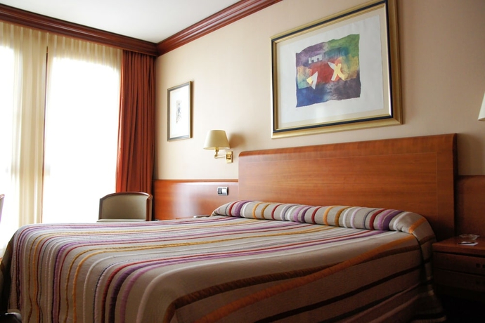 Imagen de la habitación del Hotel Amadeus, Valladolid. Foto 10