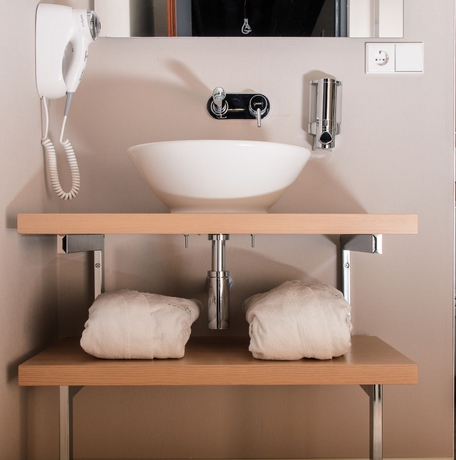 Imagen de la habitación del Hotel Amadi Panorama. Foto 13