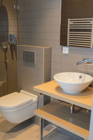 Imagen de la habitación del Hotel Amadi Panorama. Foto 16