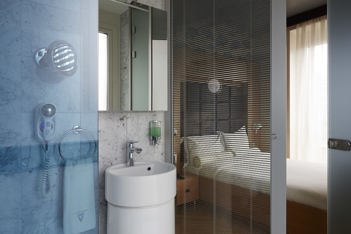 Imagen de la habitación del Hotel Amadi Park. Foto 10