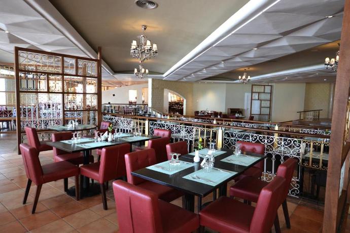 Imagen del bar/restaurante del Hotel Amadil Ocean Club. Foto 6