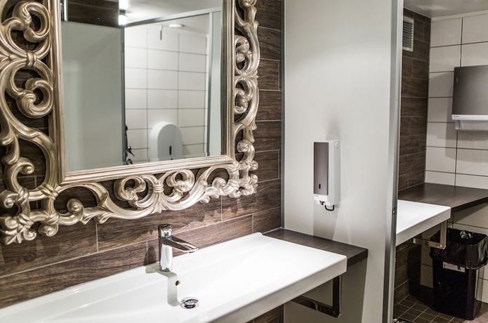 Imagen de la habitación del Hotel Amado. Foto 8