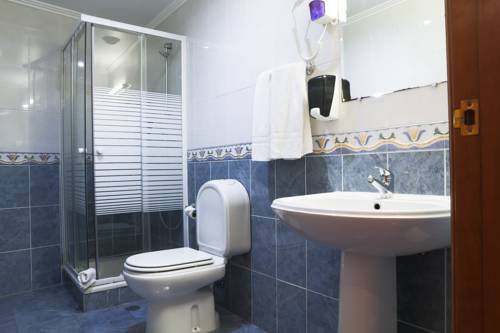 Imagen de la habitación del Hotel Amadora Palace. Foto 9