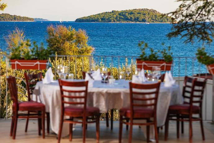 Imagen general del Hotel Amadria Park Beach Hotel Niko. Foto 4