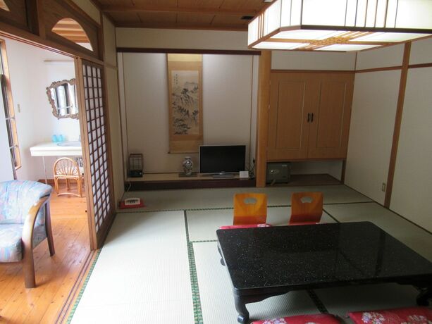 Imagen de la habitación del Hotel Amagase Onsen Suikoen. Foto 25