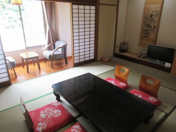 Imagen de la habitación del Hotel Amagase Onsen Suikoen. Foto 28