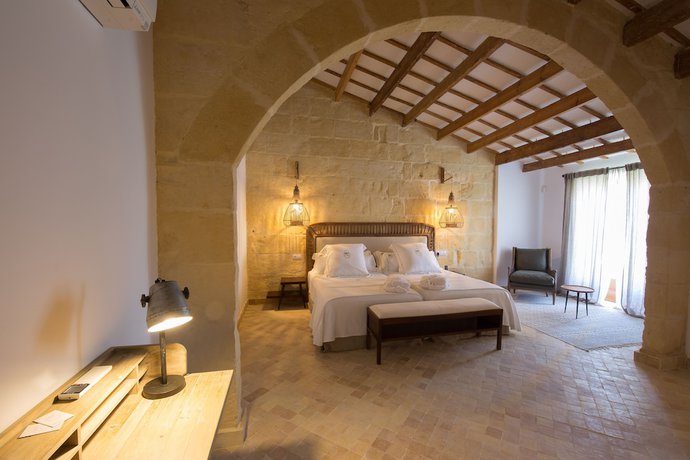 Imagen de la habitación del Hotel Amagatay Menorca. Foto 6