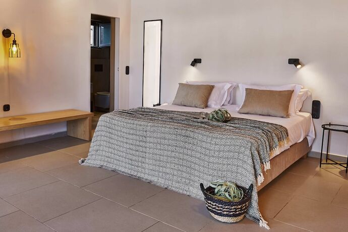 Imagen de la habitación del Hotel Amal Kythnos Suites. Foto 14