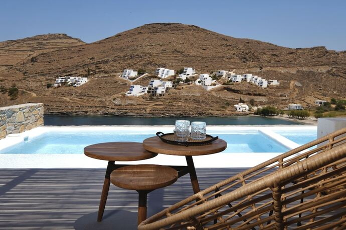 Imagen de la habitación del Hotel Amal Kythnos Suites. Foto 17