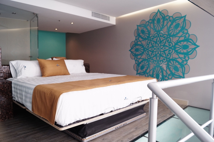 Imagen de la habitación del Hotel Amala. Foto 4