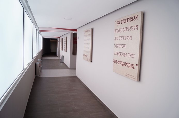 Imagen de los interiores del Hotel Amala. Foto 14